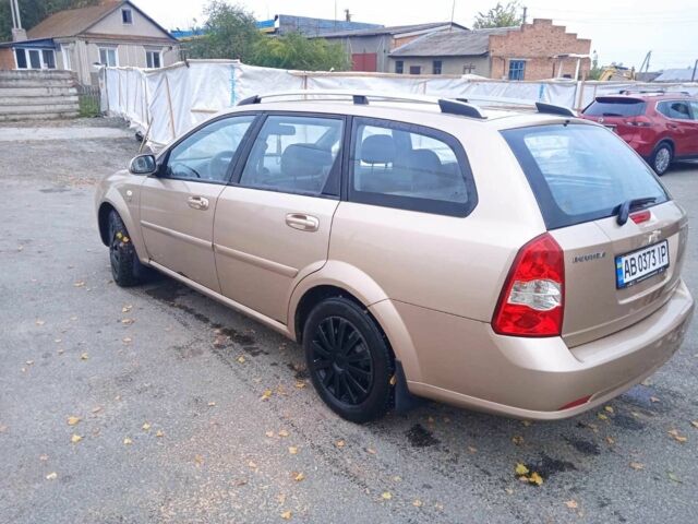 Желтый Шевроле Лачетти, объемом двигателя 1.6 л и пробегом 215 тыс. км за 4200 $, фото 8 на Automoto.ua