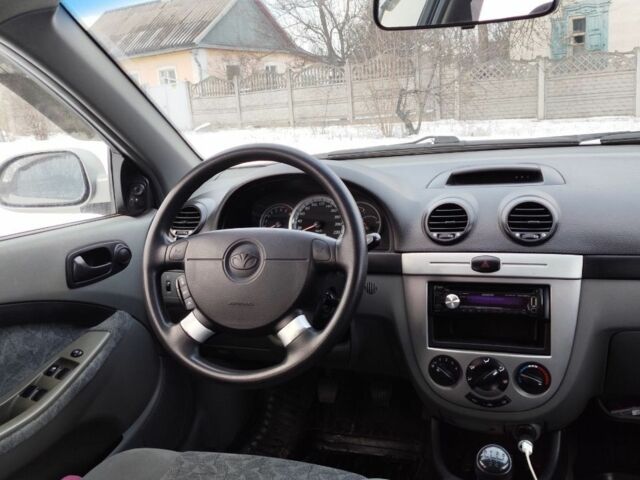 Серый Шевроле Лачетти, объемом двигателя 1.4 л и пробегом 186 тыс. км за 3290 $, фото 6 на Automoto.ua