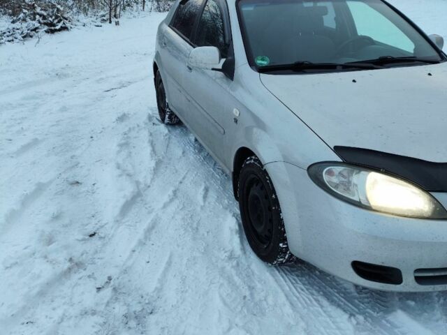 Серый Шевроле Лачетти, объемом двигателя 1.4 л и пробегом 186 тыс. км за 3290 $, фото 1 на Automoto.ua