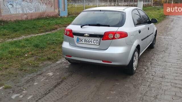 Сірий Шевроле Лачетті, об'ємом двигуна 1.4 л та пробігом 223 тис. км за 3700 $, фото 2 на Automoto.ua