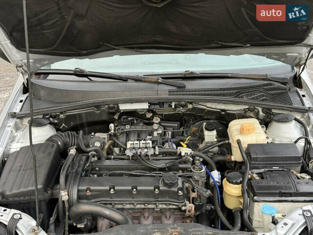 Серый Шевроле Лачетти, объемом двигателя 1.4 л и пробегом 253 тыс. км за 2999 $, фото 10 на Automoto.ua