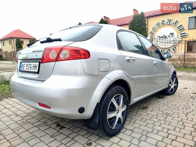 Серый Шевроле Лачетти, объемом двигателя 1.6 л и пробегом 259 тыс. км за 3900 $, фото 12 на Automoto.ua