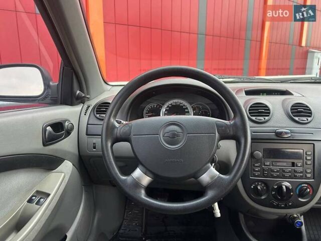 Серый Шевроле Лачетти, объемом двигателя 1.6 л и пробегом 144 тыс. км за 5290 $, фото 13 на Automoto.ua