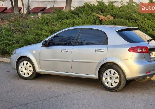 Серый Шевроле Лачетти, объемом двигателя 1.6 л и пробегом 217 тыс. км за 3950 $, фото 14 на Automoto.ua