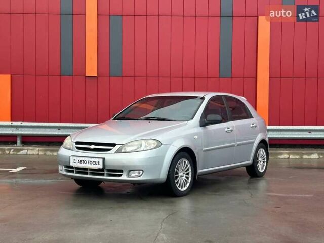 Серый Шевроле Лачетти, объемом двигателя 1.6 л и пробегом 144 тыс. км за 5290 $, фото 3 на Automoto.ua