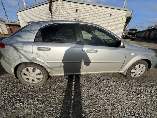 Серый Шевроле Лачетти, объемом двигателя 1.8 л и пробегом 305 тыс. км за 2700 $, фото 5 на Automoto.ua