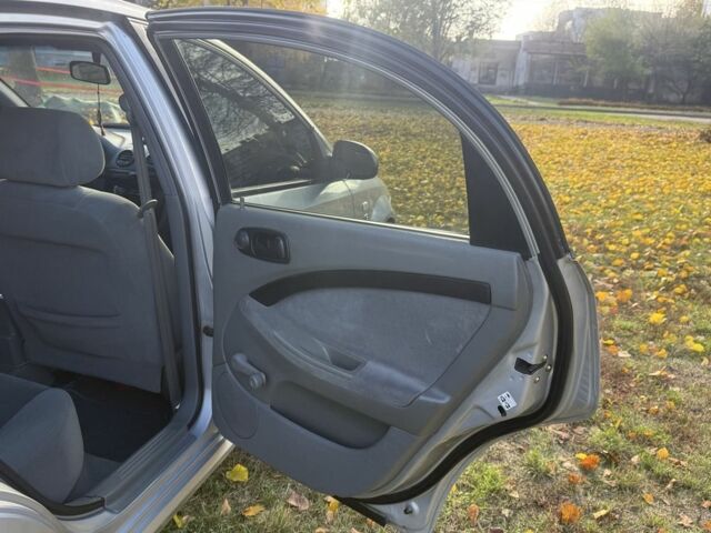 Серый Шевроле Лачетти, объемом двигателя 1.6 л и пробегом 139 тыс. км за 3850 $, фото 12 на Automoto.ua