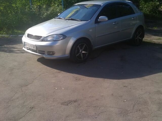 Серый Шевроле Лачетти, объемом двигателя 1.8 л и пробегом 200 тыс. км за 4500 $, фото 4 на Automoto.ua