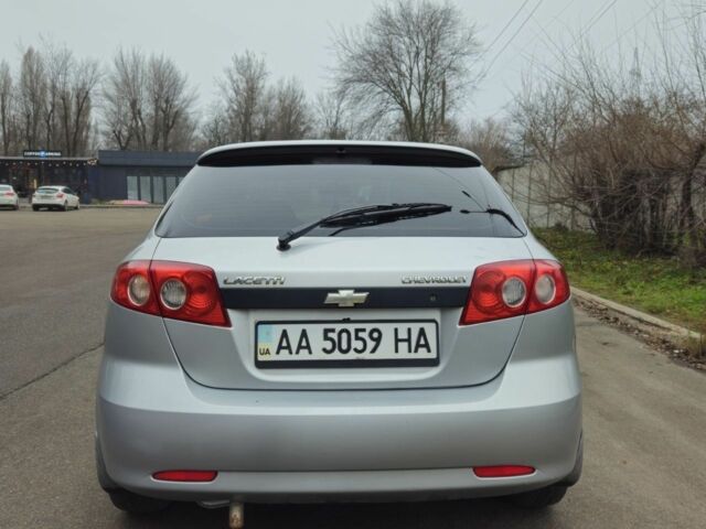 Сірий Шевроле Лачетті, об'ємом двигуна 1.6 л та пробігом 287 тис. км за 3950 $, фото 2 на Automoto.ua