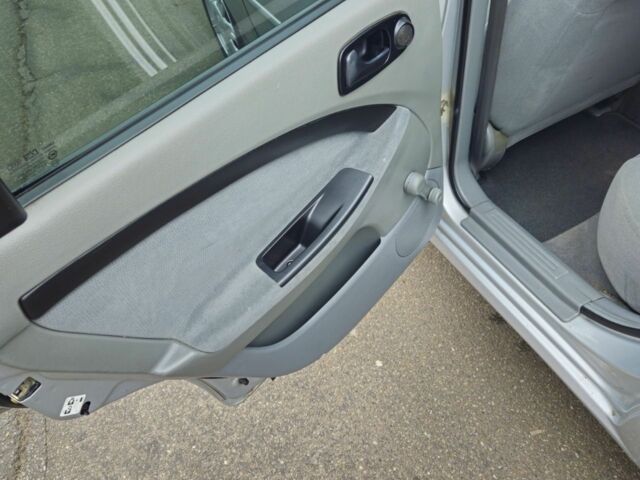 Сірий Шевроле Лачетті, об'ємом двигуна 1.6 л та пробігом 287 тис. км за 3950 $, фото 10 на Automoto.ua