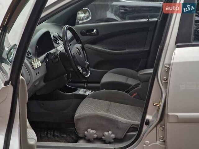 Сірий Шевроле Лачетті, об'ємом двигуна 1.8 л та пробігом 176 тис. км за 4790 $, фото 42 на Automoto.ua