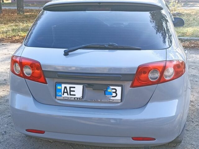 Серый Шевроле Лачетти, объемом двигателя 0 л и пробегом 315 тыс. км за 3900 $, фото 1 на Automoto.ua