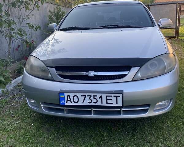 Серый Шевроле Лачетти, объемом двигателя 1.8 л и пробегом 188 тыс. км за 3700 $, фото 4 на Automoto.ua