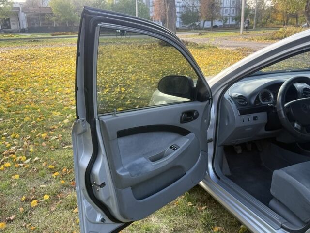 Серый Шевроле Лачетти, объемом двигателя 1.6 л и пробегом 139 тыс. км за 3850 $, фото 8 на Automoto.ua