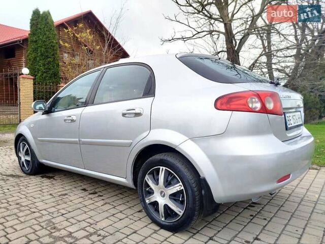 Серый Шевроле Лачетти, объемом двигателя 1.6 л и пробегом 259 тыс. км за 3900 $, фото 5 на Automoto.ua