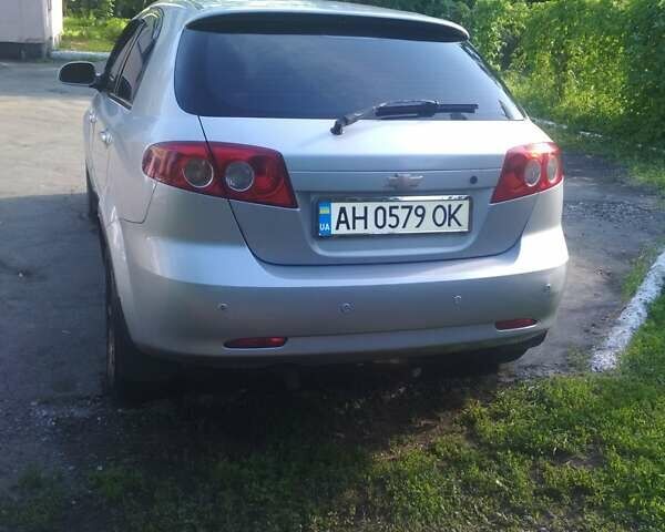 Серый Шевроле Лачетти, объемом двигателя 1.8 л и пробегом 200 тыс. км за 4500 $, фото 4 на Automoto.ua