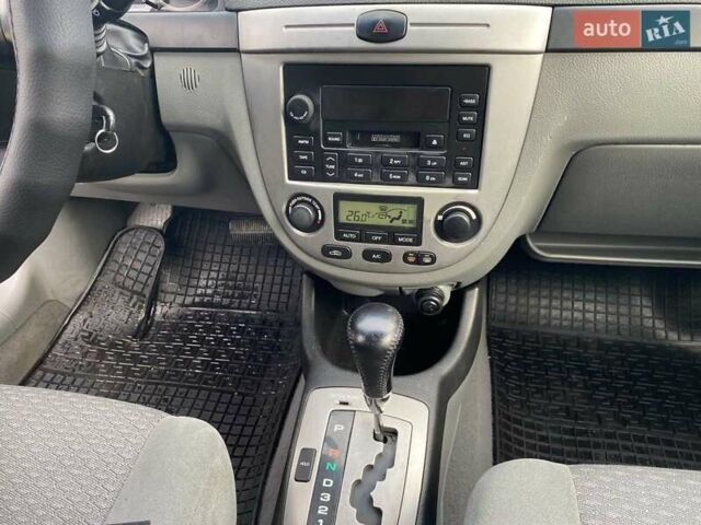 Сірий Шевроле Лачетті, об'ємом двигуна 1.8 л та пробігом 145 тис. км за 5800 $, фото 26 на Automoto.ua