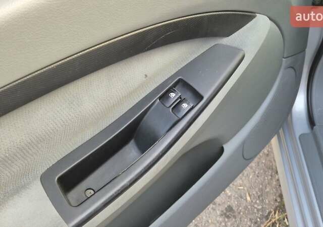 Серый Шевроле Лачетти, объемом двигателя 1.6 л и пробегом 217 тыс. км за 3950 $, фото 25 на Automoto.ua