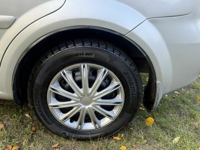 Серый Шевроле Лачетти, объемом двигателя 1.6 л и пробегом 139 тыс. км за 3850 $, фото 6 на Automoto.ua