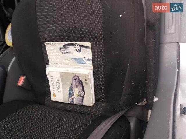 Сірий Шевроле Лачетті, об'ємом двигуна 1.6 л та пробігом 211 тис. км за 4000 $, фото 13 на Automoto.ua