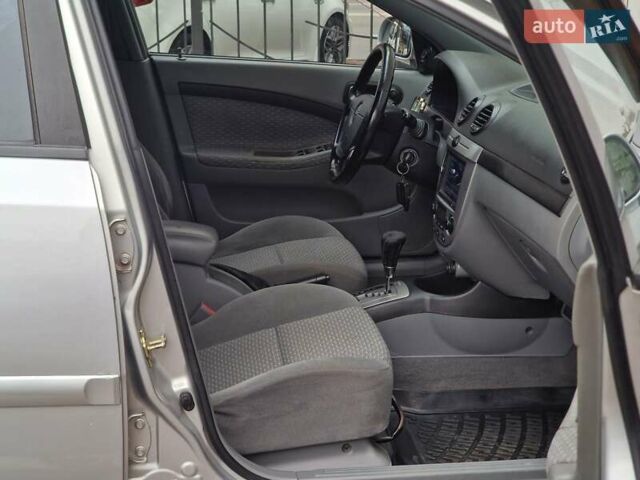Сірий Шевроле Лачетті, об'ємом двигуна 1.8 л та пробігом 176 тис. км за 4790 $, фото 48 на Automoto.ua