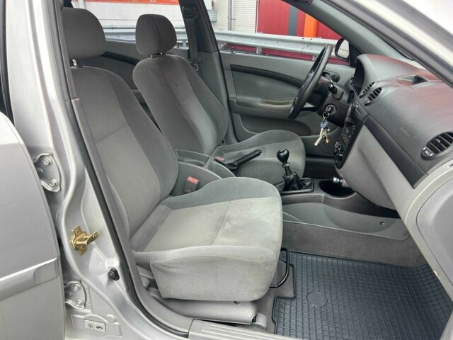 Сірий Шевроле Лачетті, об'ємом двигуна 0 л та пробігом 144 тис. км за 5290 $, фото 8 на Automoto.ua