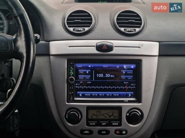 Сірий Шевроле Лачетті, об'ємом двигуна 1.8 л та пробігом 176 тис. км за 4790 $, фото 55 на Automoto.ua