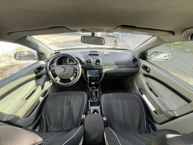 Серый Шевроле Лачетти, объемом двигателя 1.8 л и пробегом 305 тыс. км за 2700 $, фото 15 на Automoto.ua