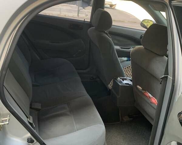 Серый Шевроле Лачетти, объемом двигателя 1.6 л и пробегом 270 тыс. км за 2500 $, фото 4 на Automoto.ua