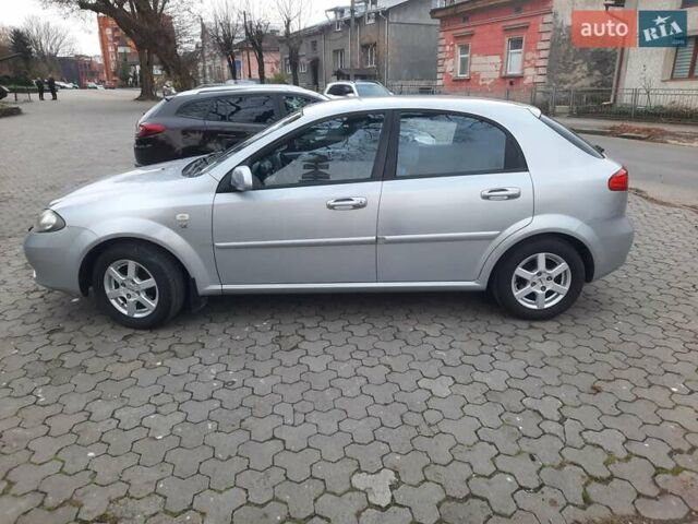 Серый Шевроле Лачетти, объемом двигателя 1.6 л и пробегом 134 тыс. км за 4600 $, фото 2 на Automoto.ua