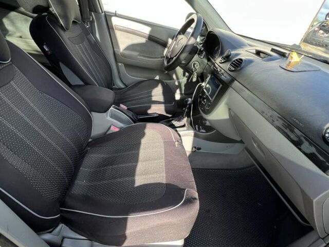 Серый Шевроле Лачетти, объемом двигателя 1.8 л и пробегом 305 тыс. км за 2700 $, фото 16 на Automoto.ua