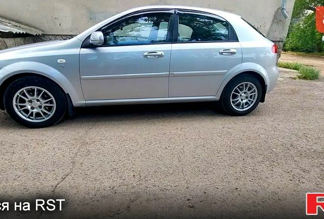 Серый Шевроле Лачетти, объемом двигателя 1.6 л и пробегом 82 тыс. км за 5100 $, фото 3 на Automoto.ua