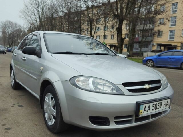 Сірий Шевроле Лачетті, об'ємом двигуна 1.6 л та пробігом 287 тис. км за 3950 $, фото 5 на Automoto.ua