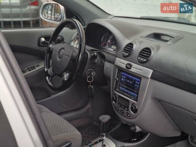 Сірий Шевроле Лачетті, об'ємом двигуна 1.8 л та пробігом 176 тис. км за 4790 $, фото 49 на Automoto.ua