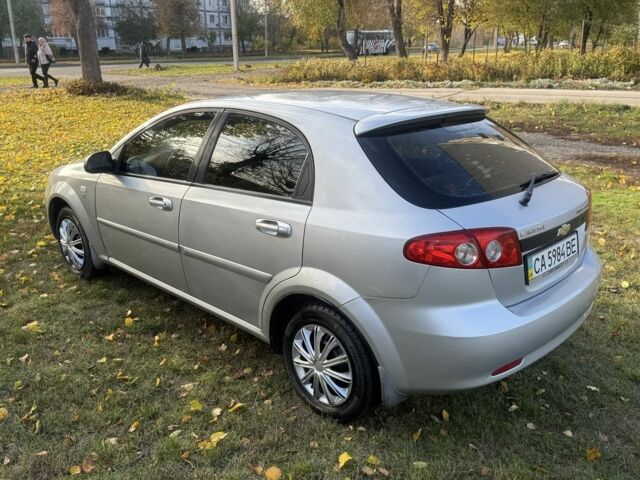 Серый Шевроле Лачетти, объемом двигателя 1.6 л и пробегом 139 тыс. км за 3850 $, фото 5 на Automoto.ua