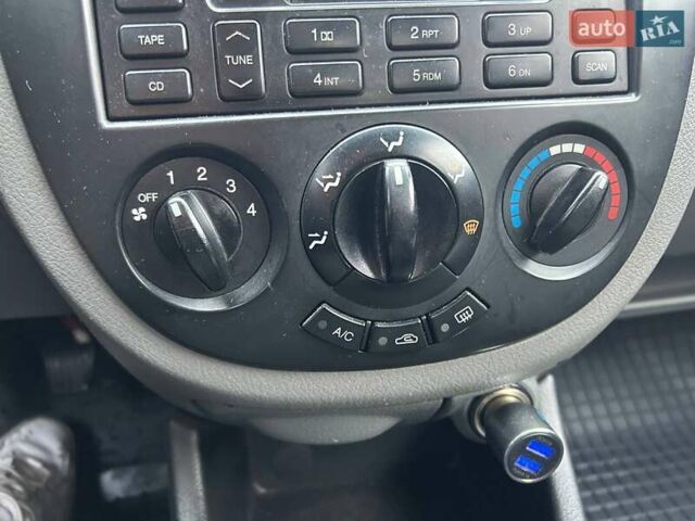 Серый Шевроле Лачетти, объемом двигателя 1.6 л и пробегом 144 тыс. км за 5290 $, фото 16 на Automoto.ua