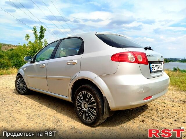 Сірий Шевроле Лачетті, об'ємом двигуна 1.6 л та пробігом 259 тис. км за 3200 $, фото 3 на Automoto.ua