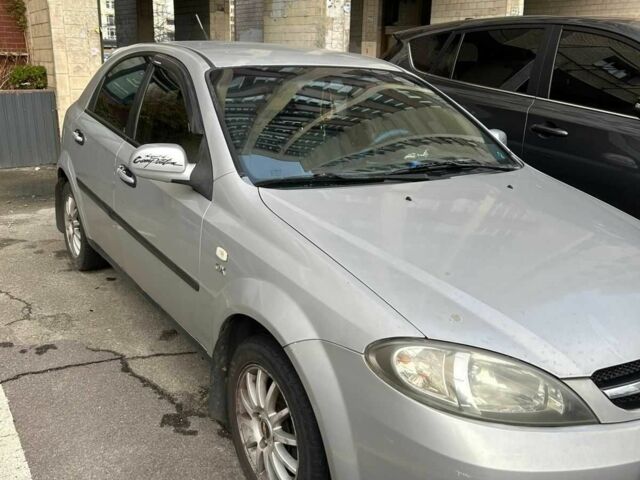 Сірий Шевроле Лачетті, об'ємом двигуна 1.8 л та пробігом 166 тис. км за 4000 $, фото 1 на Automoto.ua