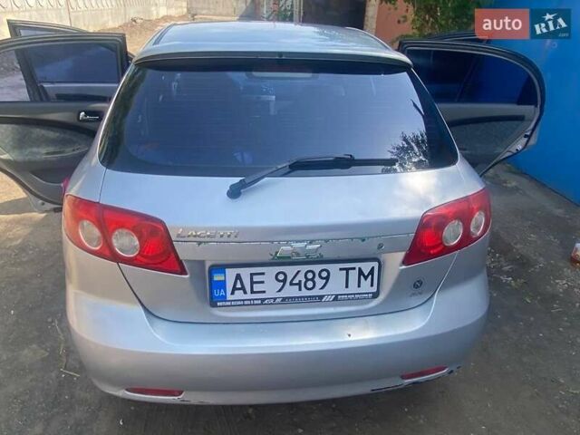 Серый Шевроле Лачетти, объемом двигателя 1.4 л и пробегом 314 тыс. км за 3700 $, фото 3 на Automoto.ua