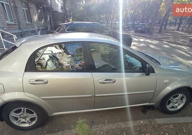 Серый Шевроле Лачетти, объемом двигателя 1.6 л и пробегом 293 тыс. км за 3650 $, фото 5 на Automoto.ua