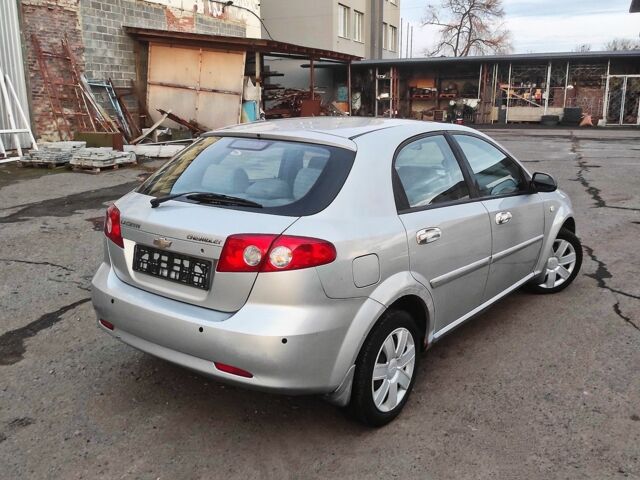 Сірий Шевроле Лачетті, об'ємом двигуна 0 л та пробігом 197 тис. км за 1600 $, фото 4 на Automoto.ua