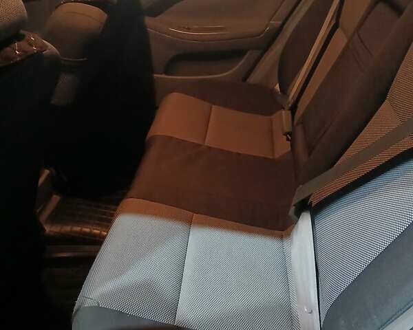 Серый Шевроле Лачетти, объемом двигателя 1.8 л и пробегом 185 тыс. км за 4500 $, фото 4 на Automoto.ua