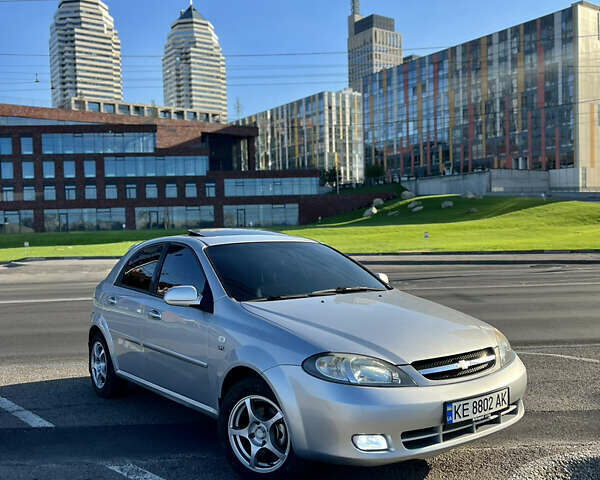 Сірий Шевроле Лачетті, об'ємом двигуна 1.6 л та пробігом 225 тис. км за 4700 $, фото 8 на Automoto.ua