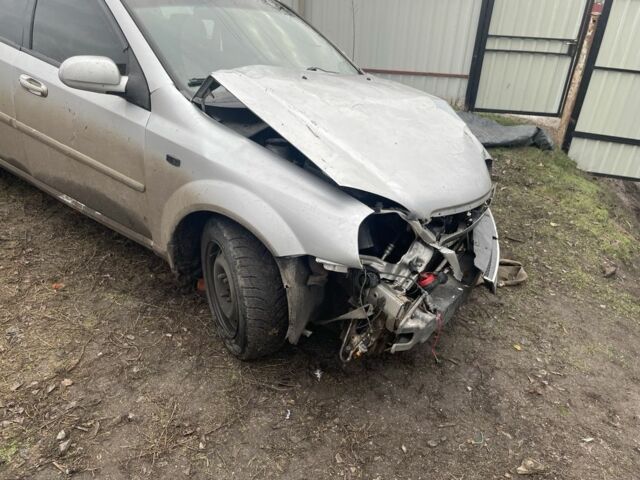 Серый Шевроле Лачетти, объемом двигателя 1.8 л и пробегом 160 тыс. км за 2000 $, фото 4 на Automoto.ua