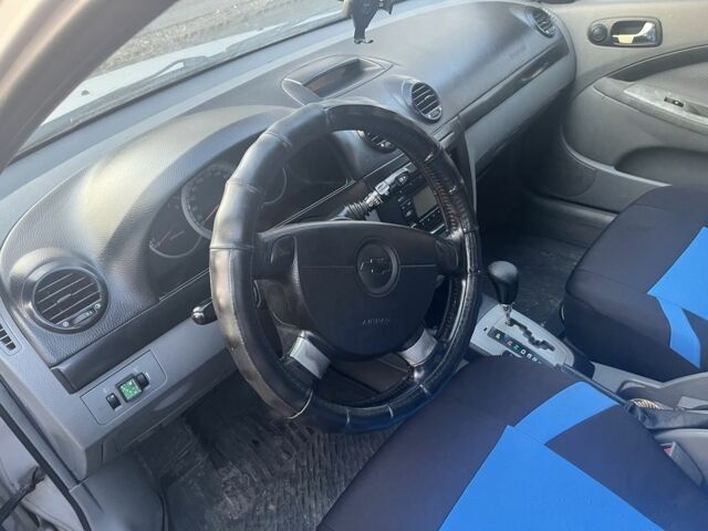 Сірий Шевроле Лачетті, об'ємом двигуна 1.8 л та пробігом 240 тис. км за 3000 $, фото 4 на Automoto.ua