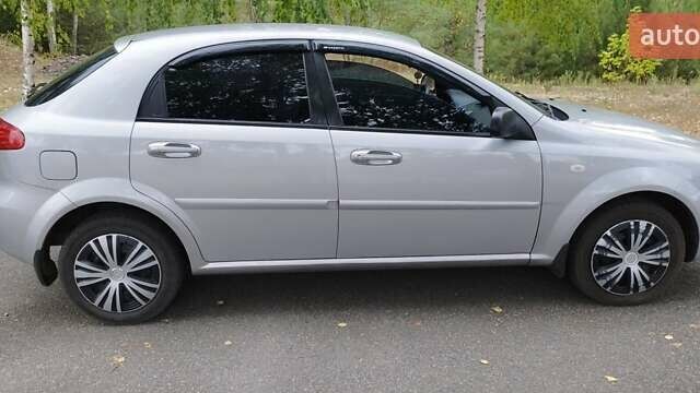 Серый Шевроле Лачетти, объемом двигателя 1.6 л и пробегом 250 тыс. км за 4200 $, фото 15 на Automoto.ua