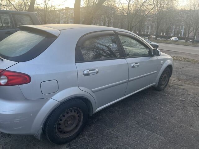 Сірий Шевроле Лачетті, об'ємом двигуна 1.8 л та пробігом 240 тис. км за 3000 $, фото 2 на Automoto.ua