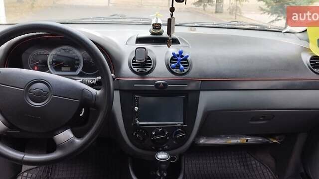 Серый Шевроле Лачетти, объемом двигателя 1.6 л и пробегом 250 тыс. км за 4200 $, фото 19 на Automoto.ua