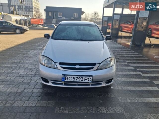 Серый Шевроле Лачетти, объемом двигателя 1.6 л и пробегом 230 тыс. км за 2199 $, фото 1 на Automoto.ua