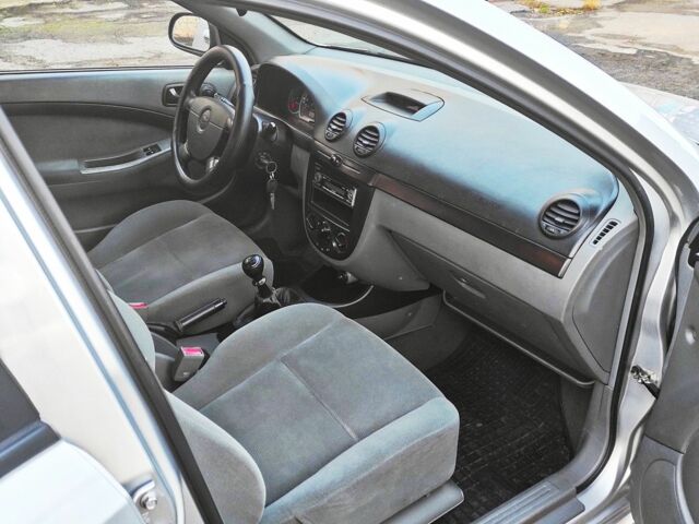 Серый Шевроле Лачетти, объемом двигателя 0 л и пробегом 197 тыс. км за 1400 $, фото 13 на Automoto.ua